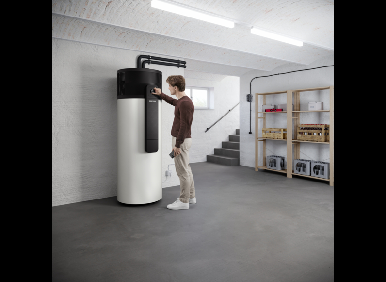 STIEBEL ELTRON Hőszivatty&uacute;s v&iacute;zmeleg&iacute;tő SHP-I 300 Plus